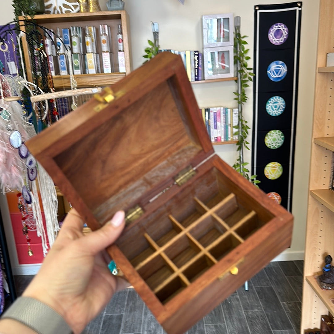 12 Bottle Wooden Essential Oil Box